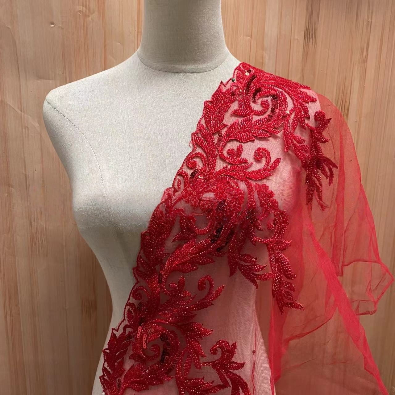 Perlenstickerei-Spitzenbesatz  – Beaded Trim Fringe Bewertung und Preis